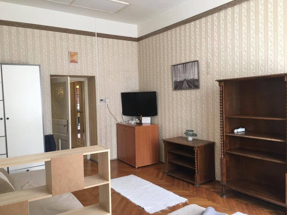Cozy Flat At Stadionok M Station Budapest Exterior foto